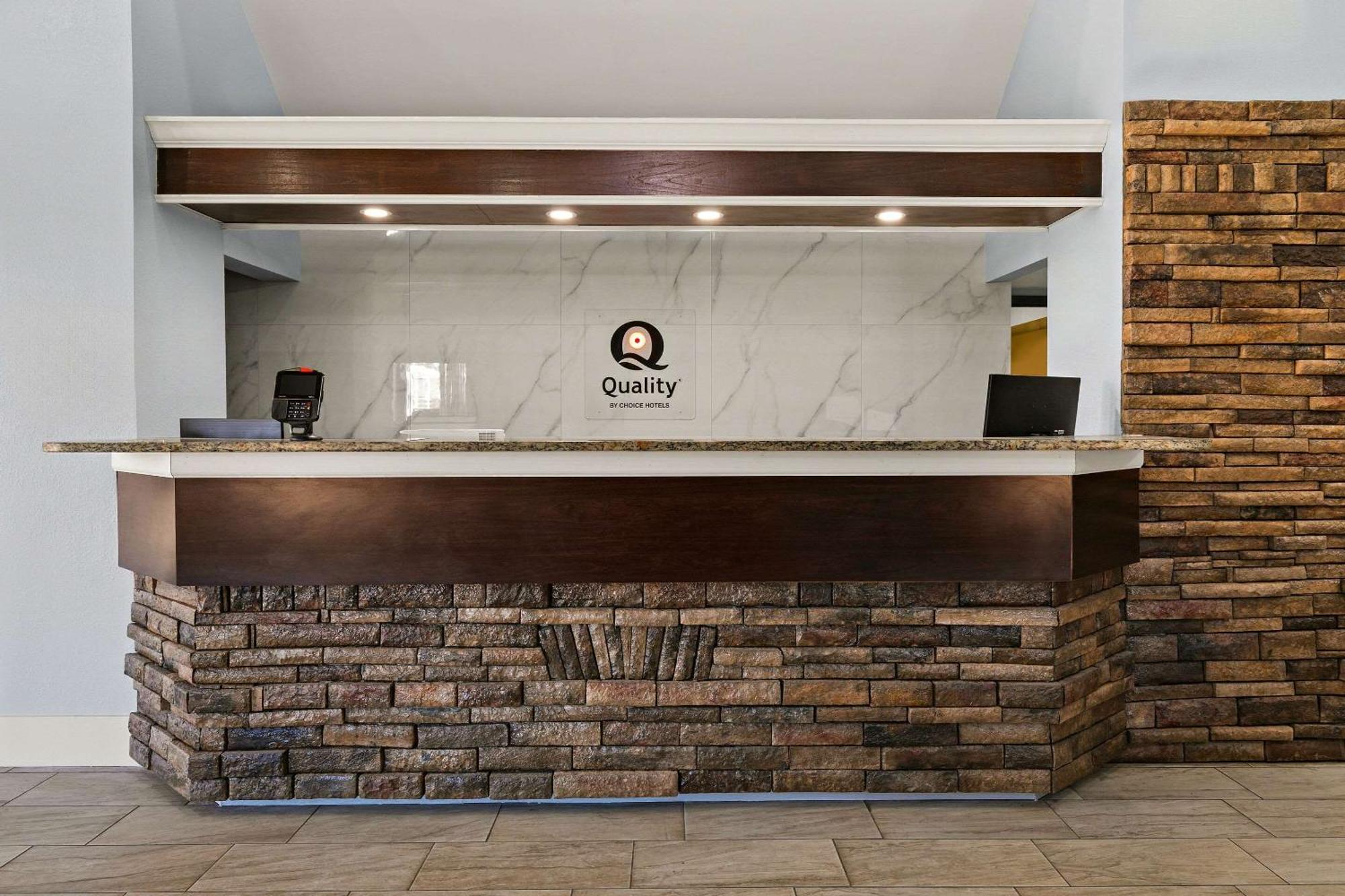Quality Inn Lavonia 外观 照片